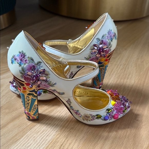 Dolce & Gabbana Patent Leather Crystal Colorful Embellishments D’Orsay Pumps - Picture 8 of 16